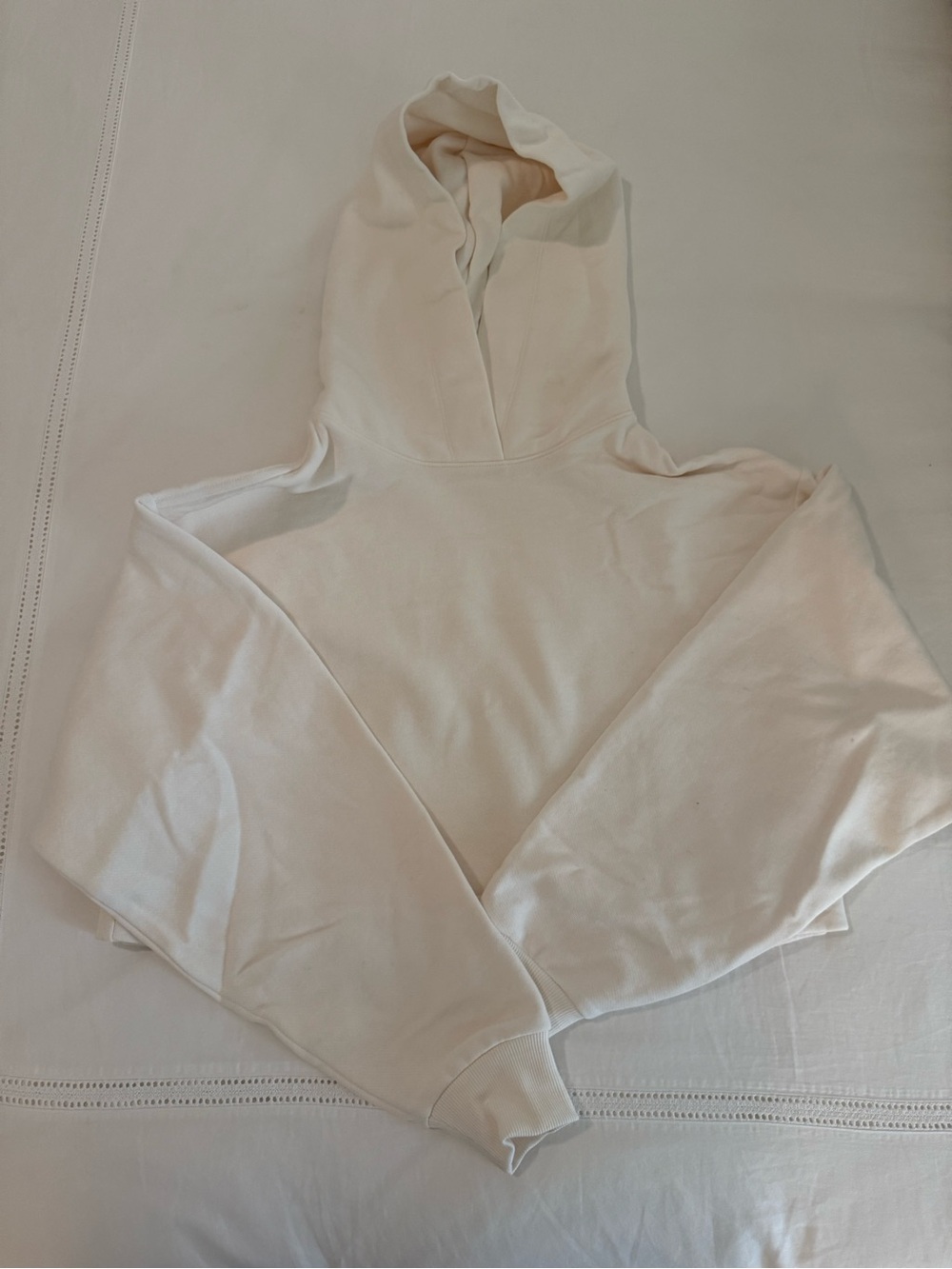 Cream cropped Alo Hoodie